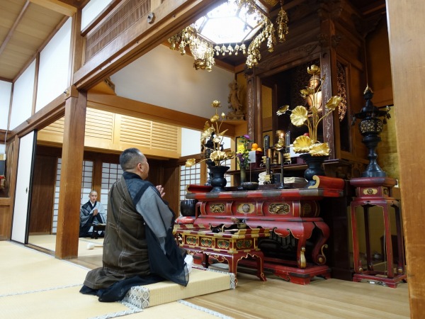 聖日法要