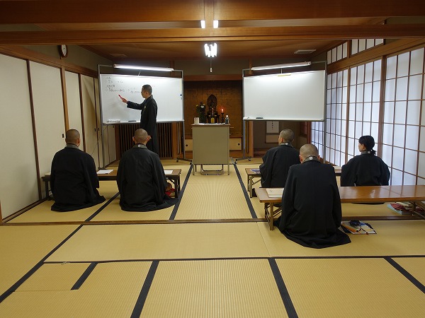 午前中の日課